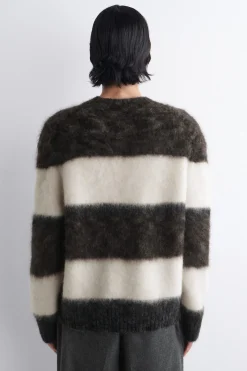 PULLOVER AUS MOHAIR MIT RUNDHALSAUSSCHNITT