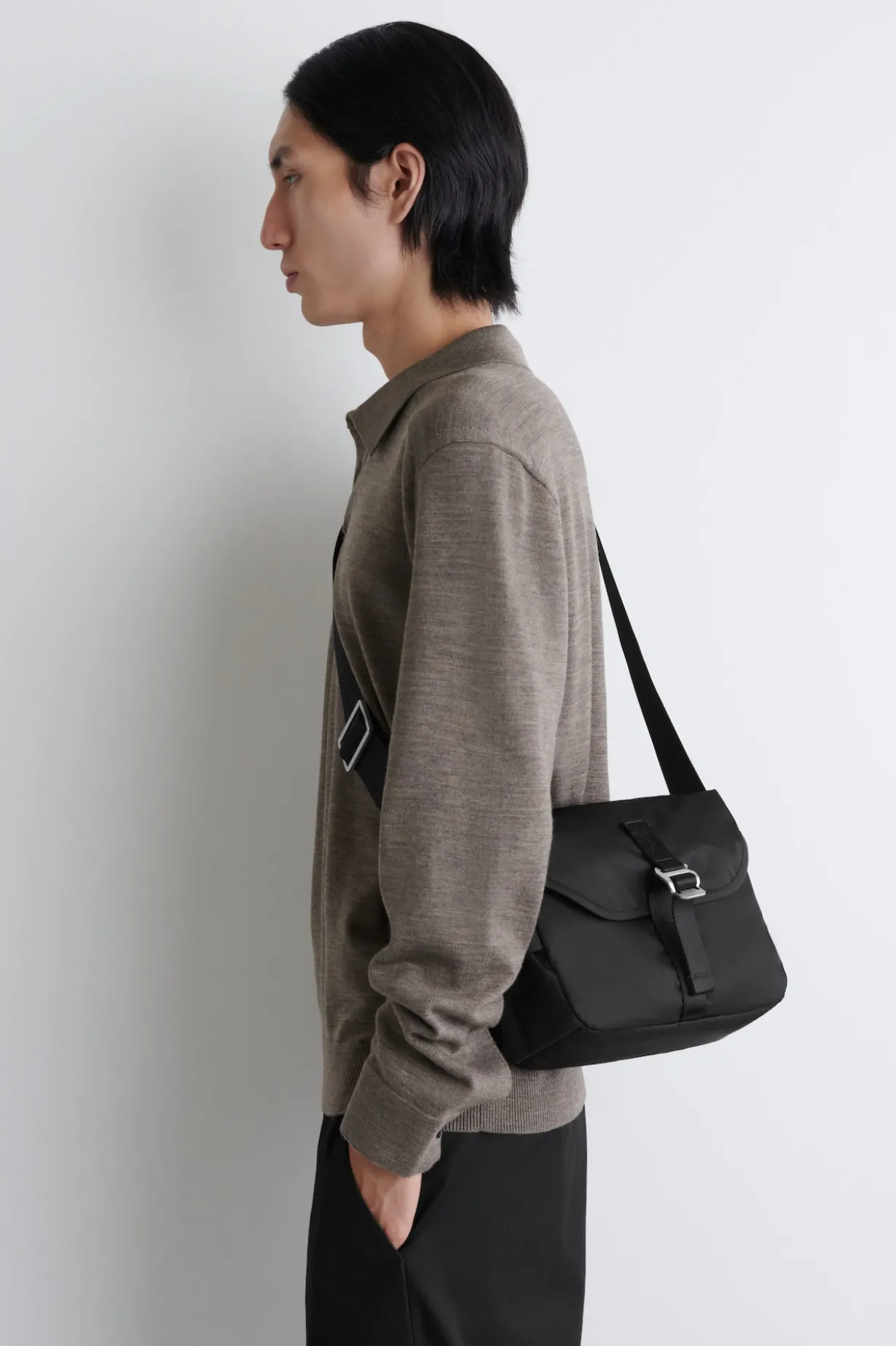 PURSUIT UMHÄNGETASCHE – NYLON