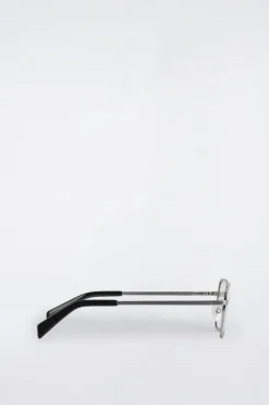 RECHTECKIGE SONNENBRILLE MIT METALLGESTELL