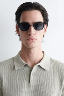 RECHTECKIGE SONNENBRILLE MIT METALLGESTELL