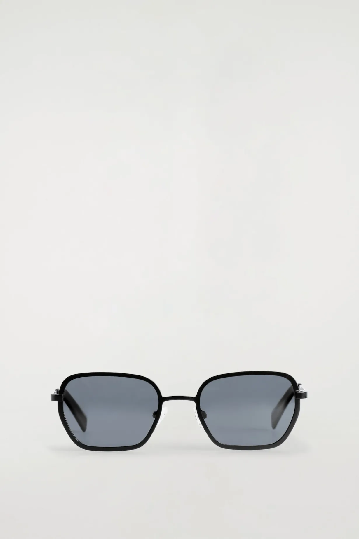 RECHTECKIGE SONNENBRILLE MIT METALLGESTELL