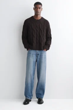 RIDER JEANS MIT GERADEM BEIN UND LOCKERER PASSFORM