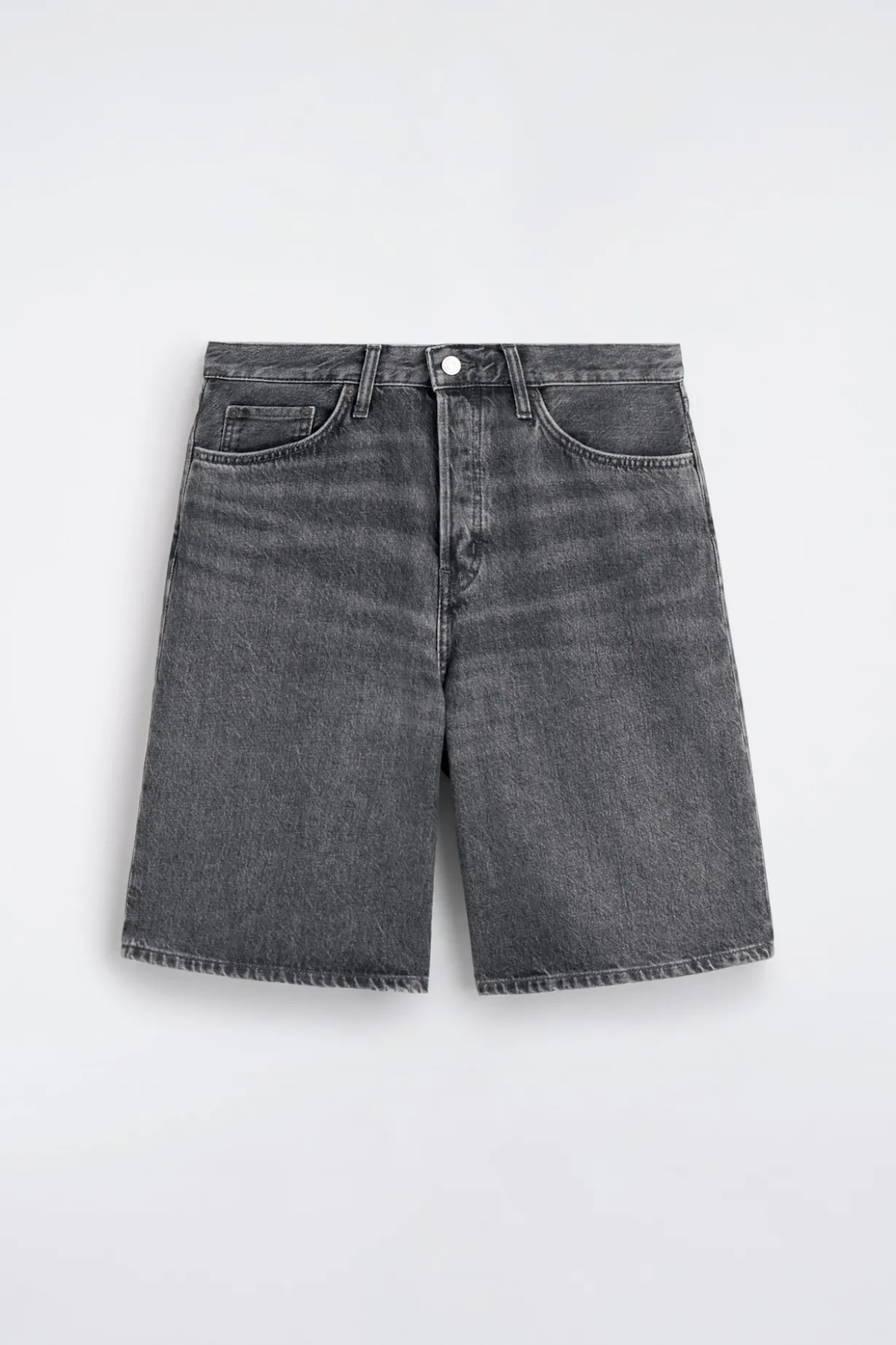 RIDER JEANSSHORTS MIT LOCKERER PASSFORM