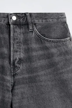 RIDER JEANSSHORTS MIT LOCKERER PASSFORM
