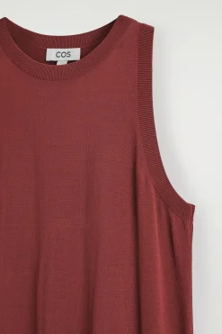 ÄRMELLOSES MIDIKLEID AUS STRICK