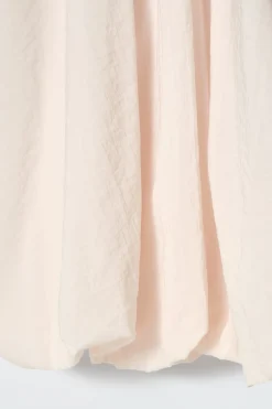 ÄRMELLOSES MIDIKLEID MIT BUBBLE-SAUM