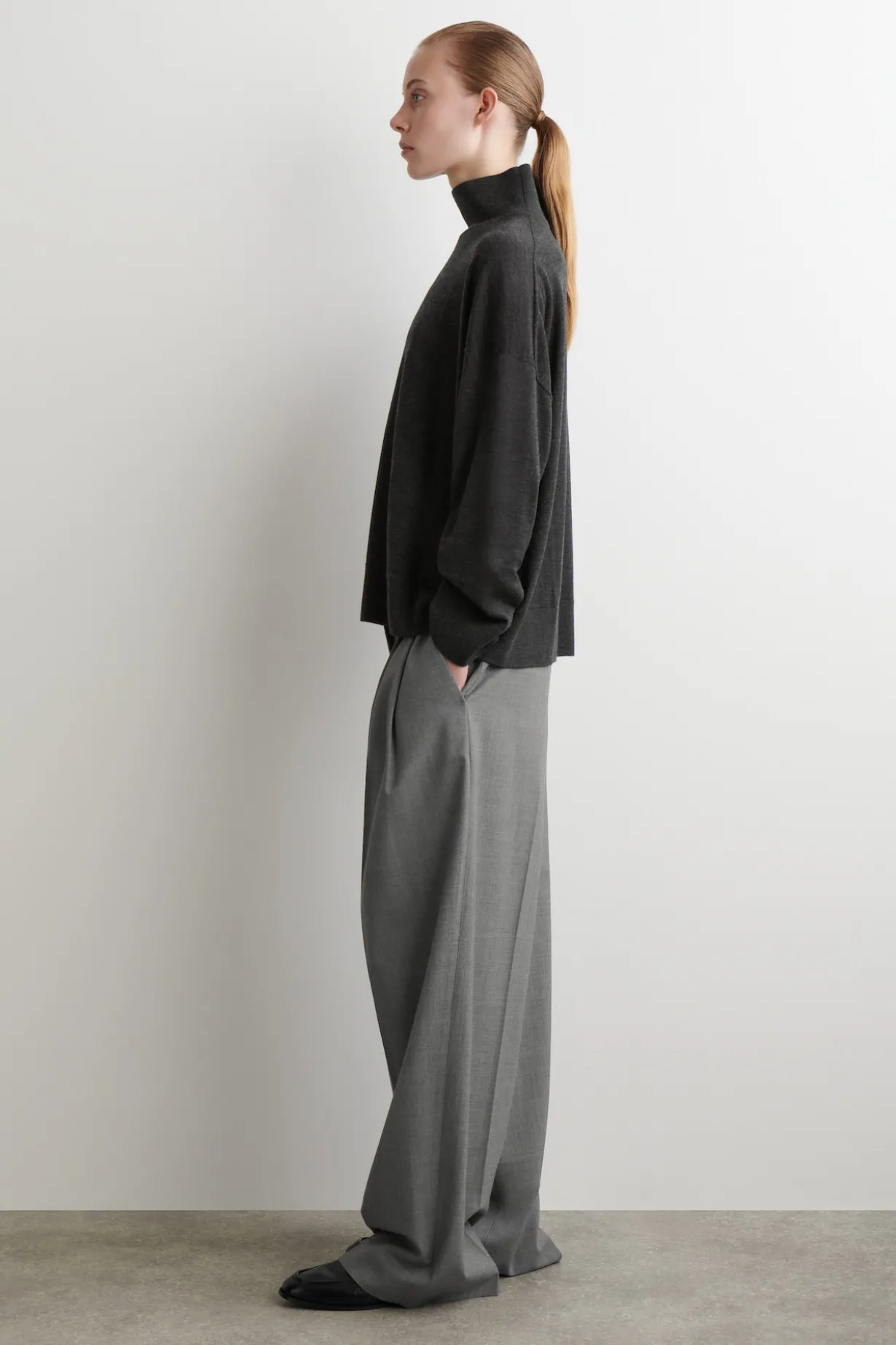 ROLLKRAGENPULLOVER AUS MERINOWOLLE