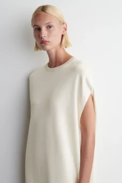 RUND GESCHNITTENES STRICKKLEID