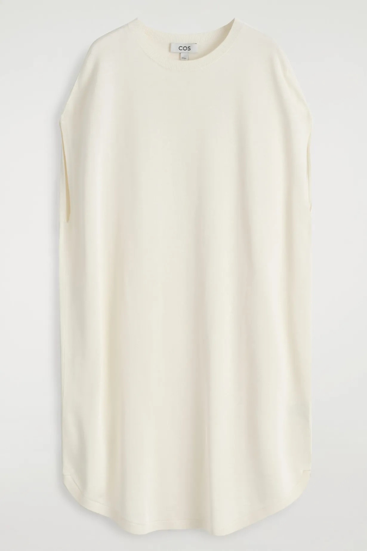 RUND GESCHNITTENES STRICKKLEID