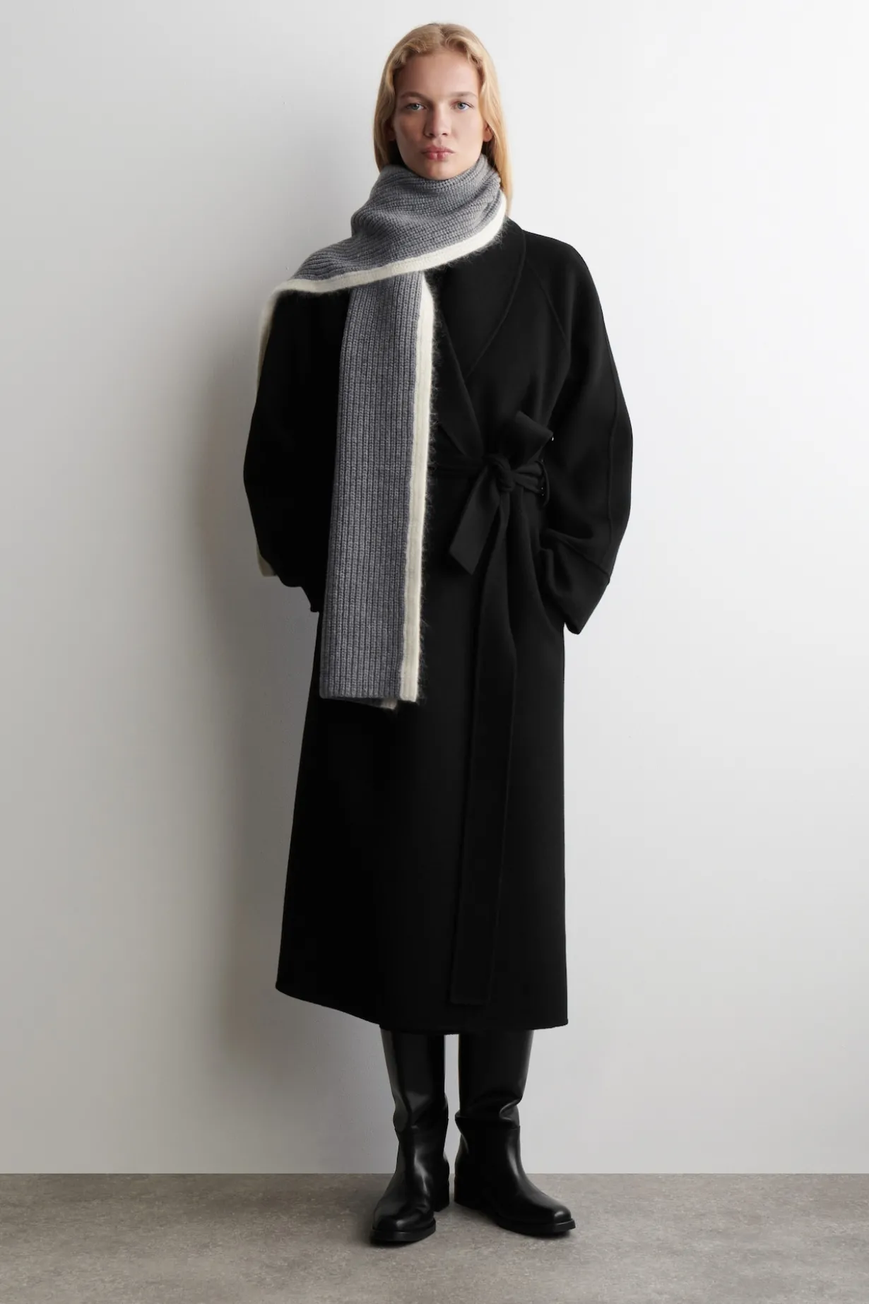 SCHAL AUS WOLL-MOHAIR-MIX