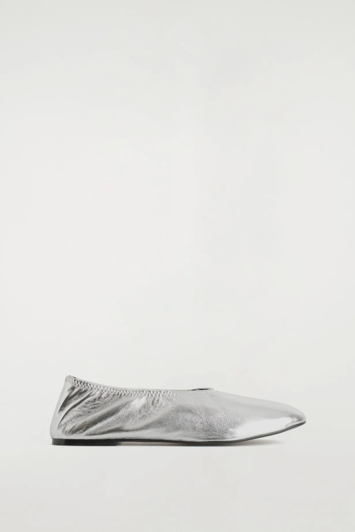 SCHLICHTE BALLERINAS AUS LEDER