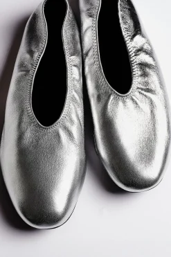 SCHLICHTE BALLERINAS AUS LEDER