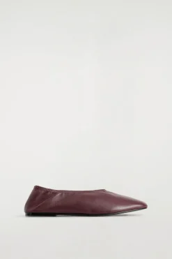 SCHLICHTE BALLERINAS AUS LEDER