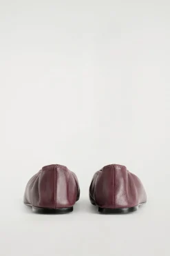 SCHLICHTE BALLERINAS AUS LEDER