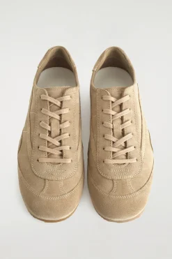 SCHLICHTE SNEAKERS AUS LEDER