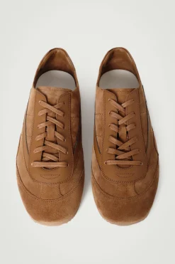 SCHLICHTE SNEAKERS AUS VELOURSLEDER