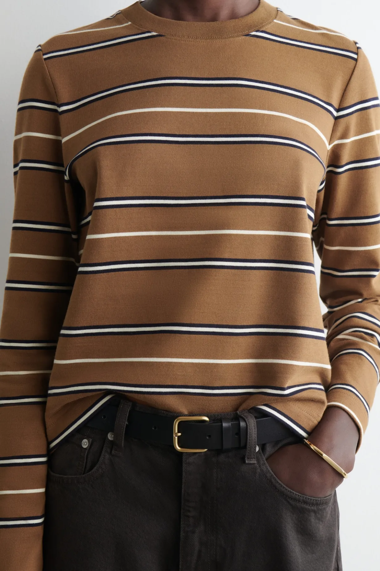 SCHLICHTES LANGARMSHIRT MIT NORMALER PASSFORM