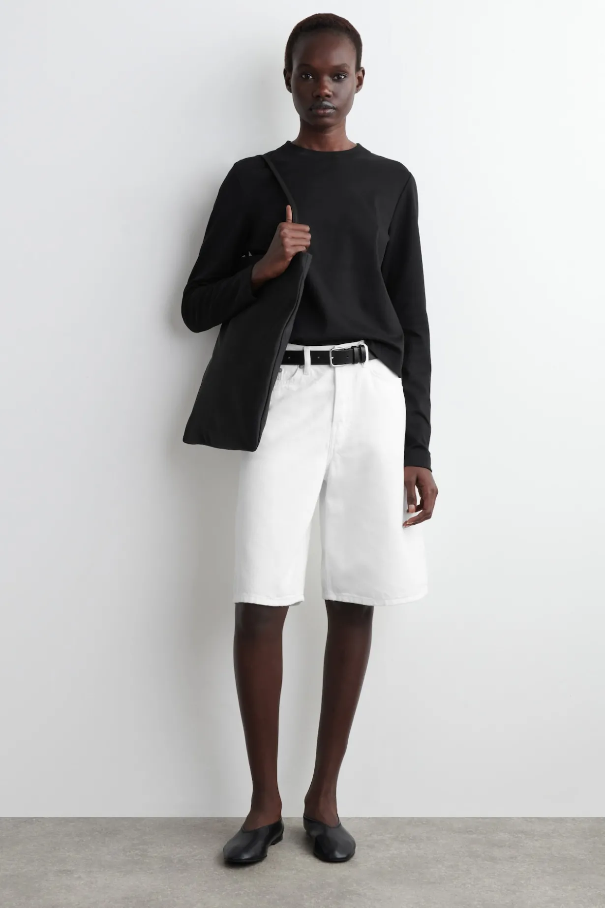 SCHLICHTES LANGARMSHIRT MIT NORMALER PASSFORM