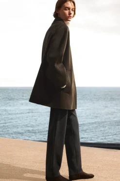 SCHMAL GESCHNITTENE HOSE MIT GERADEM BEIN