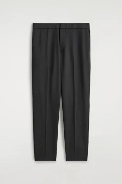 SCHMAL GESCHNITTENE WOLLHOSE