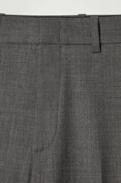 SCHMAL GESCHNITTENE WOLLHOSE