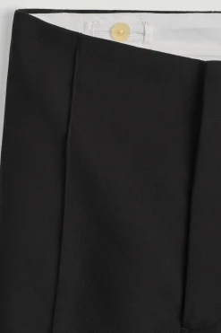 SCHMAL GESCHNITTENE WOLLHOSE
