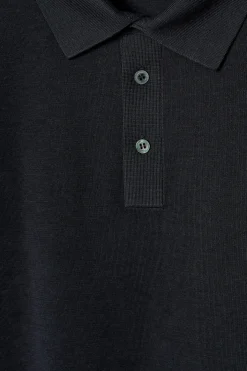 SCHMAL GESCHNITTENES POLOSHIRT AUS SEIDENSTRICK
