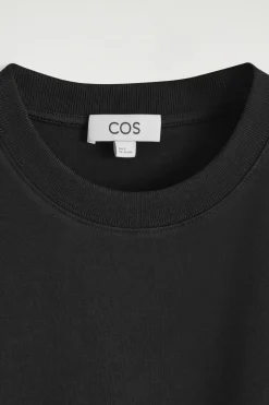 SCHMAL GESCHNITTENES T-SHIRT