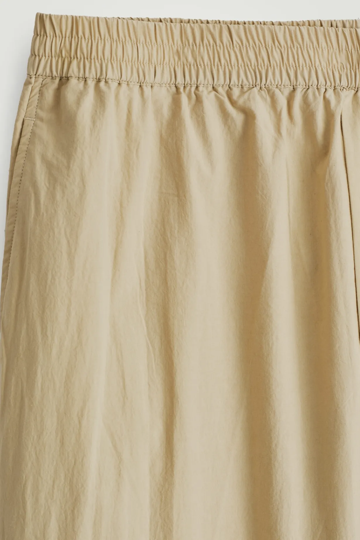 SCHMAL ZULAUFENDE BAUMWOLLHOSE