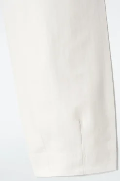 SCHMAL ZULAUFENDE BAUMWOLLHOSE MIT KORDELZUG