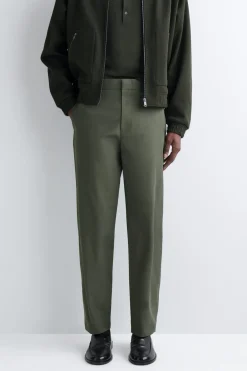 SCHMAL ZULAUFENDE CHINOHOSE AUS BAUMWOLLE