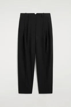 SCHMAL ZULAUFENDE HOSE AUS WOLL-MIX MIT FALTEN