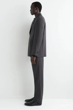 SCHMAL ZULAUFENDE WOLLHOSE