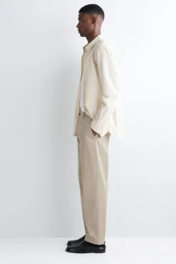 SCHMALE CHINOHOSE AUS BAUMWOLLE MIT GERADEM BEIN