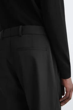 SCHMALE HOSE AUS TWILL MIT GERADEM BEIN