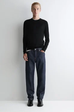 SCHMALER MERINOWOLLPULLOVER MIT RUNDHALSAUSSCHNITT