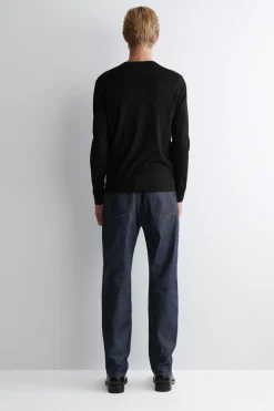 SCHMALER MERINOWOLLPULLOVER MIT RUNDHALSAUSSCHNITT