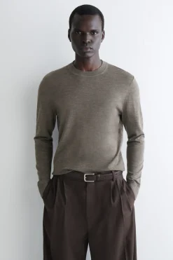 SCHMALER MERINOWOLLPULLOVER MIT RUNDHALSAUSSCHNITT