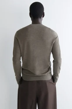 SCHMALER MERINOWOLLPULLOVER MIT RUNDHALSAUSSCHNITT