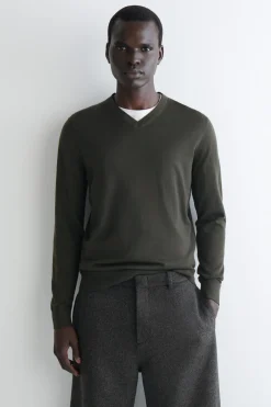 SCHMALER PULLOVER AUS MERINOWOLLE MIT V-AUSSCHNITT