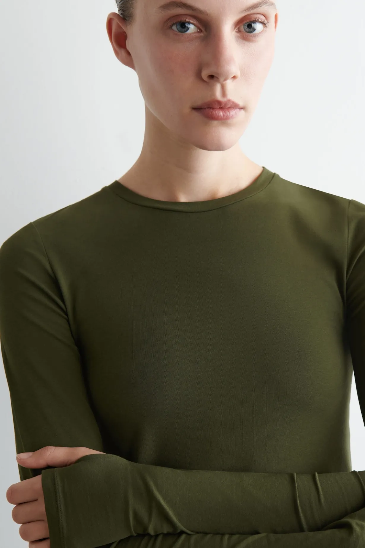 SCHMALES LEICHTES LANGARMSHIRT