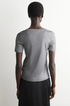 SCHMALES T-SHIRT AUS SEIDE