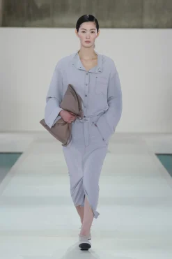 SEIDENHEMD MIT KRAGEN UND DENIM-EFFEKT