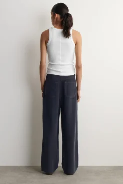 SEIDENHOSE MIT DENIM-EFFEKT