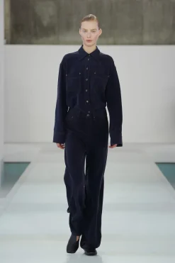 SEIDENHOSE MIT DENIM-EFFEKT