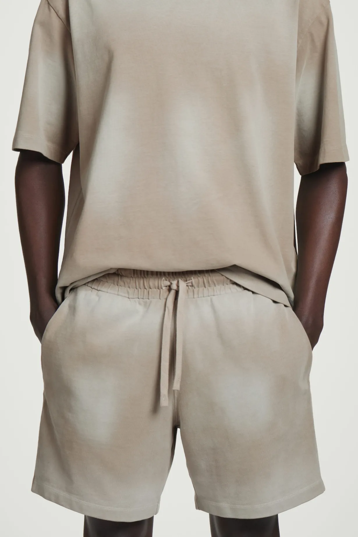 SHORTS AUS JERSEY MIT KORDELZUGBUND
