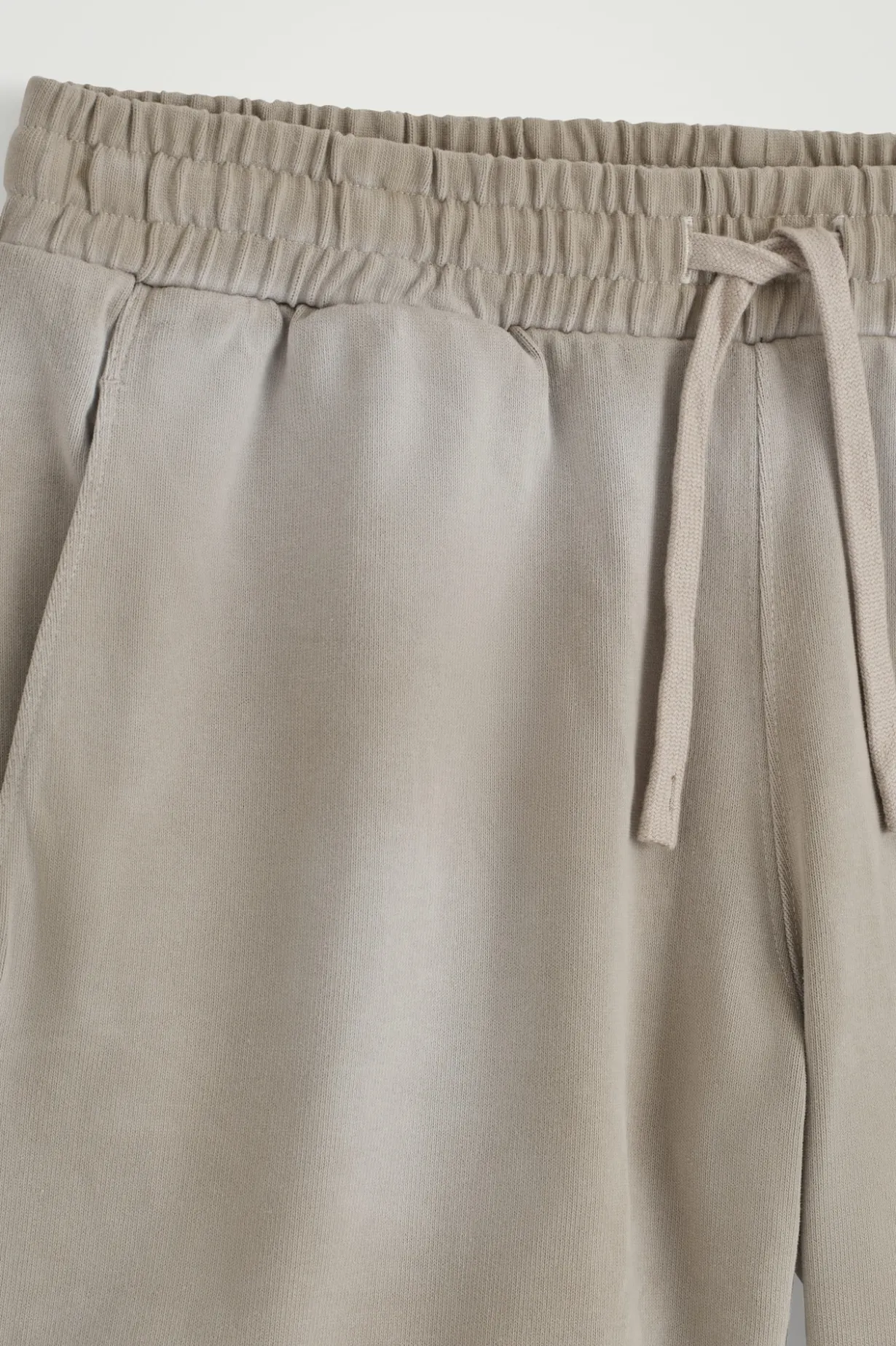 SHORTS AUS JERSEY MIT KORDELZUGBUND