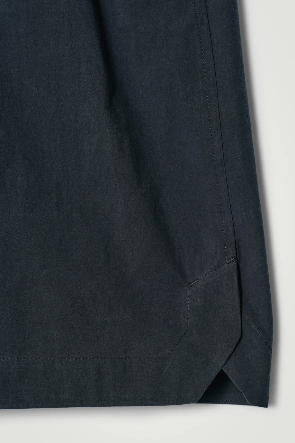 SHORTS AUS PIMA-BAUMWOLLE MIT ELASTISCHEM BUND
