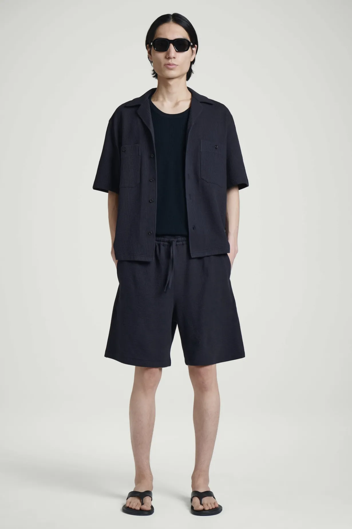 SHORTS AUS SEERSUCKER MIT KORDELZUGBUND