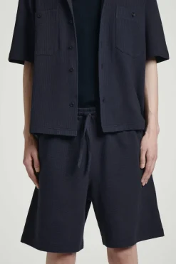 SHORTS AUS SEERSUCKER MIT KORDELZUGBUND
